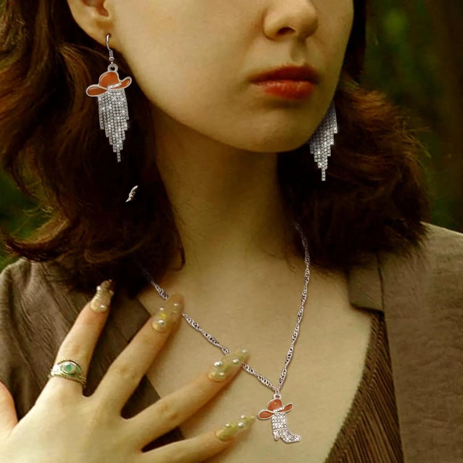 2pcs Western Earrings Necklace Jewelry Set,Sparkly Rhinestone Tassels Cowgirl Earrings Crystal Boots with Enamel Cowboy Hat Pendant Necklac for Women,Wild West Country Rustic Style