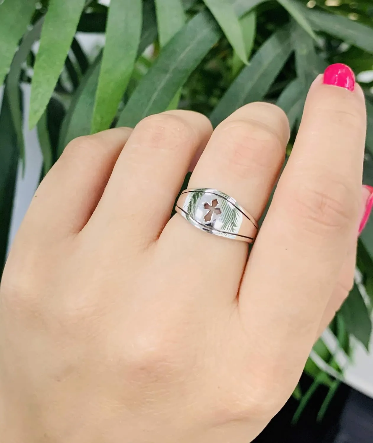 925 Sterling Silver Cutout Medieval Cross Fashion Ring