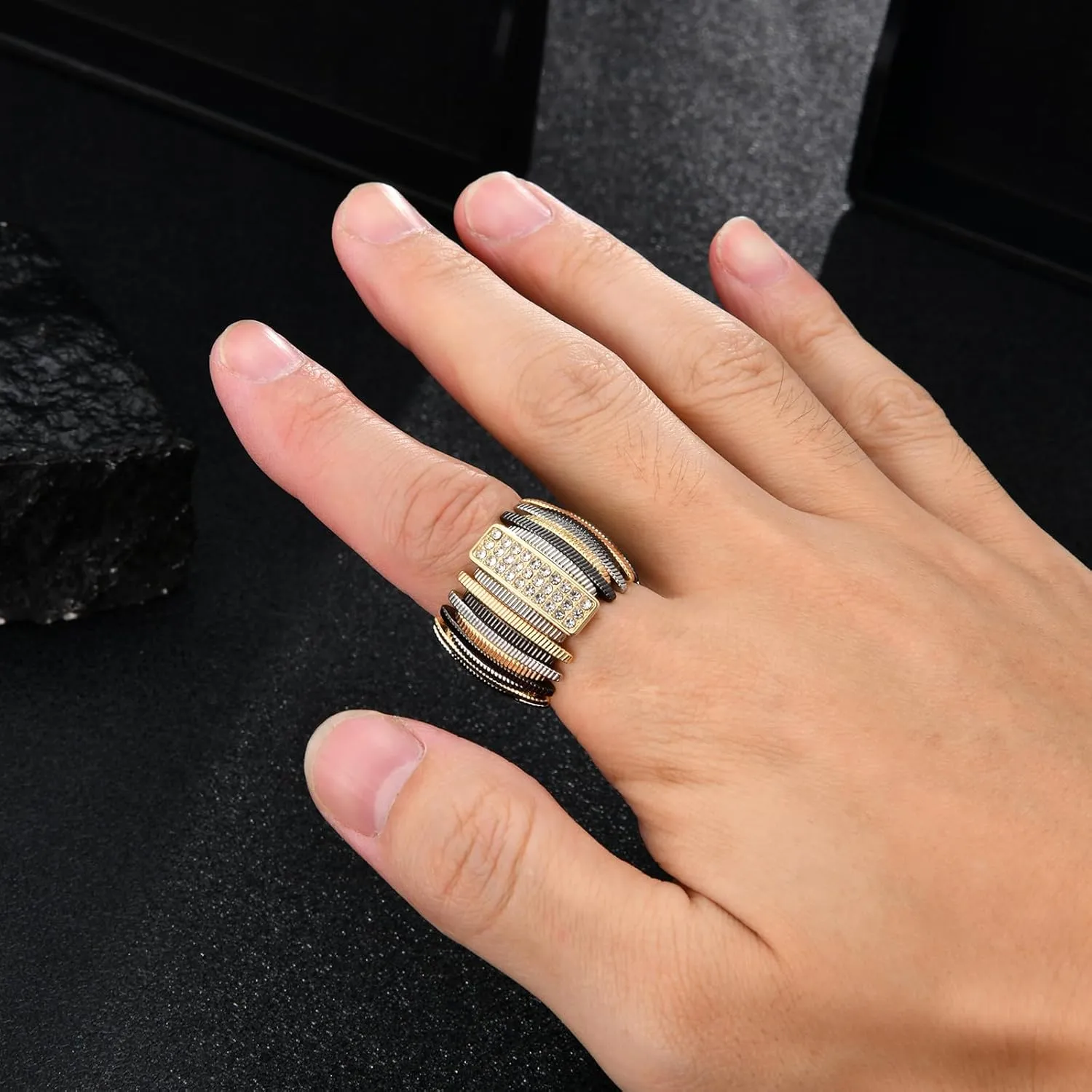 Chunky Striped Wide Metal Crystal Elastic Stretch Adjustable Band Rings for Women Costume Daily