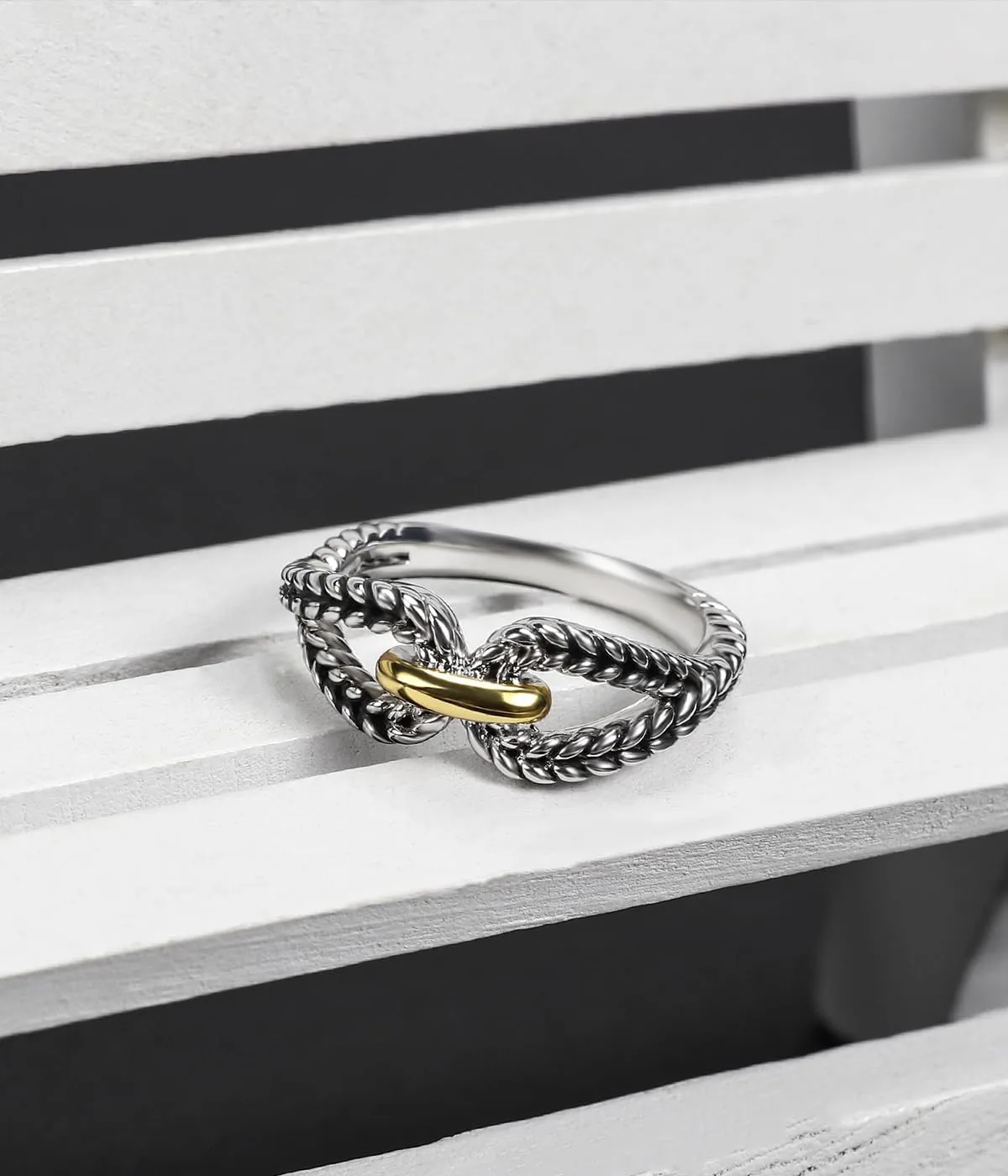 Designer Inspired Two Tone Crossover Band Ring 18K Gold Plated Twisted Eternity Cable Rings for Women Gift
