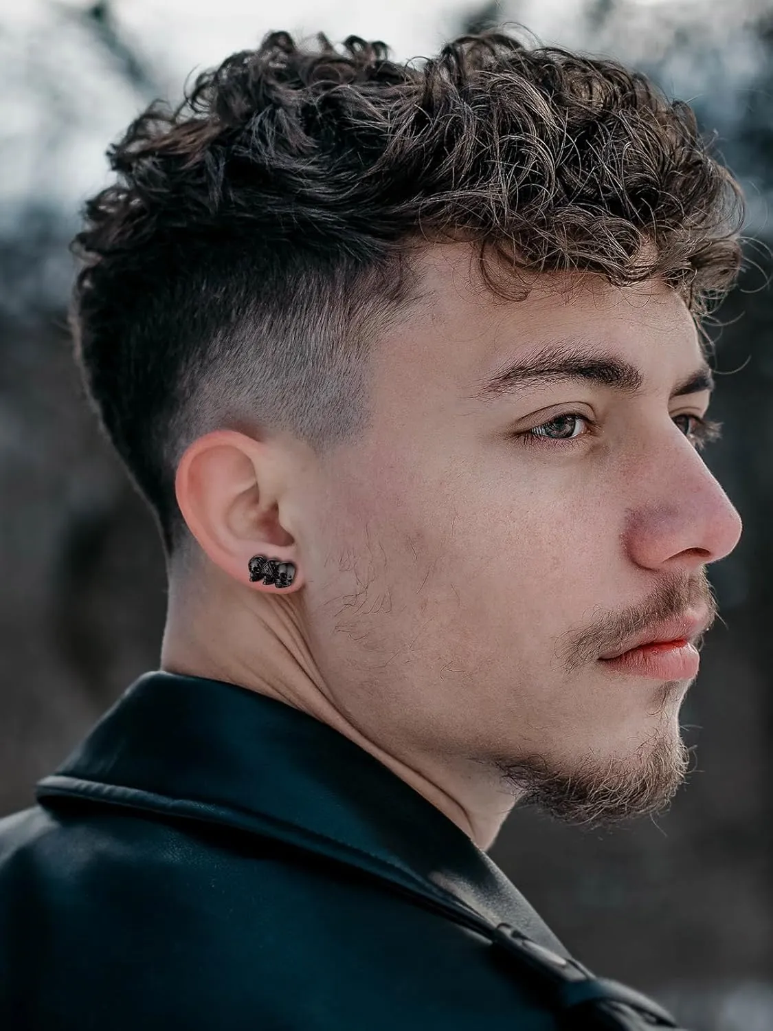 FaithHeart Skull Hoop Earrings for Men Silver/Black/Gold Stainless Steel Huggie Hoop Earrings Lightweight Hypoallergenic Earrings for Sensitive Ears