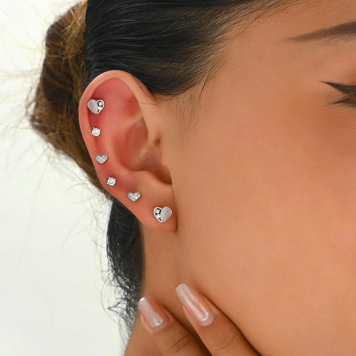 Flat Back Stud Earrings for Women Dainty Tiny Flower Earrings Trendy Flat Back Earrings Hypoallergenic Cartilage Earrings for Multiple Piercing