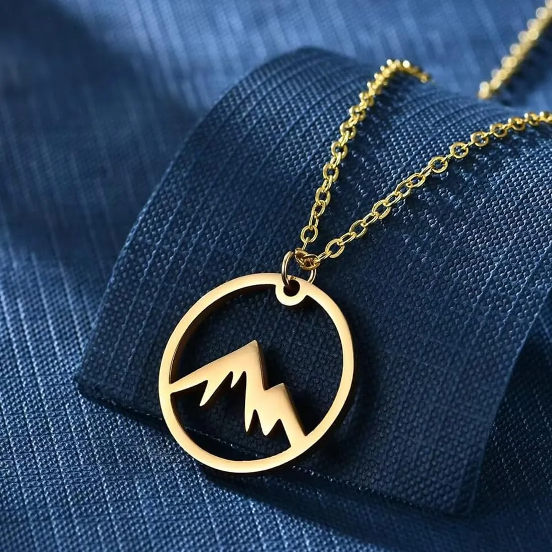 Friendship Delicacy Compass Necklace Good Luck Elephant Pendant Chain Necklace with Message Card Gift Card (Gold 1)