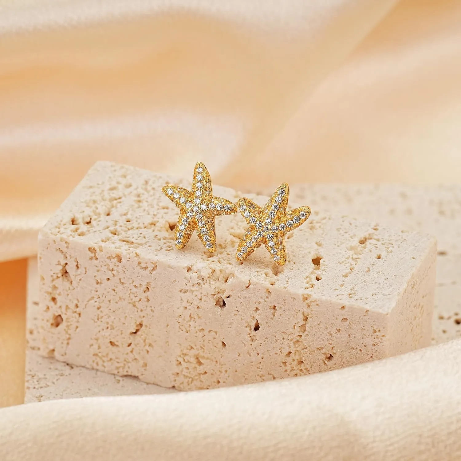 Gold Seashell Earrings for Women, 18K Gold Plated Starfish Sea Shell Stud Earring Trendy Summer Ocean Beachy Earrings Dangle Drop Jewelry Gift