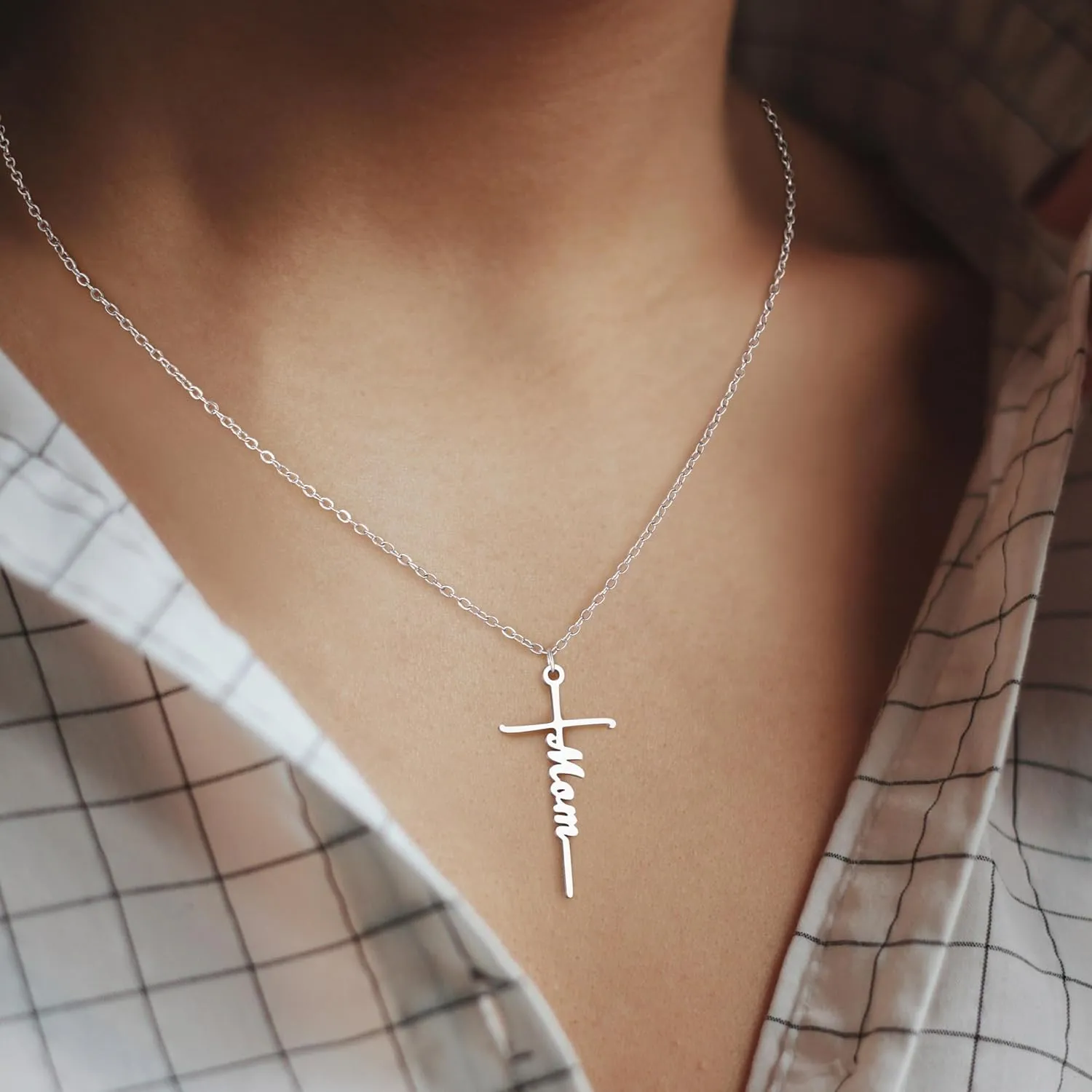 JoycuFF Mother's Day Birthday Religious Necklace Gifts for Women Cross Pendant Necklace for Mother Nana