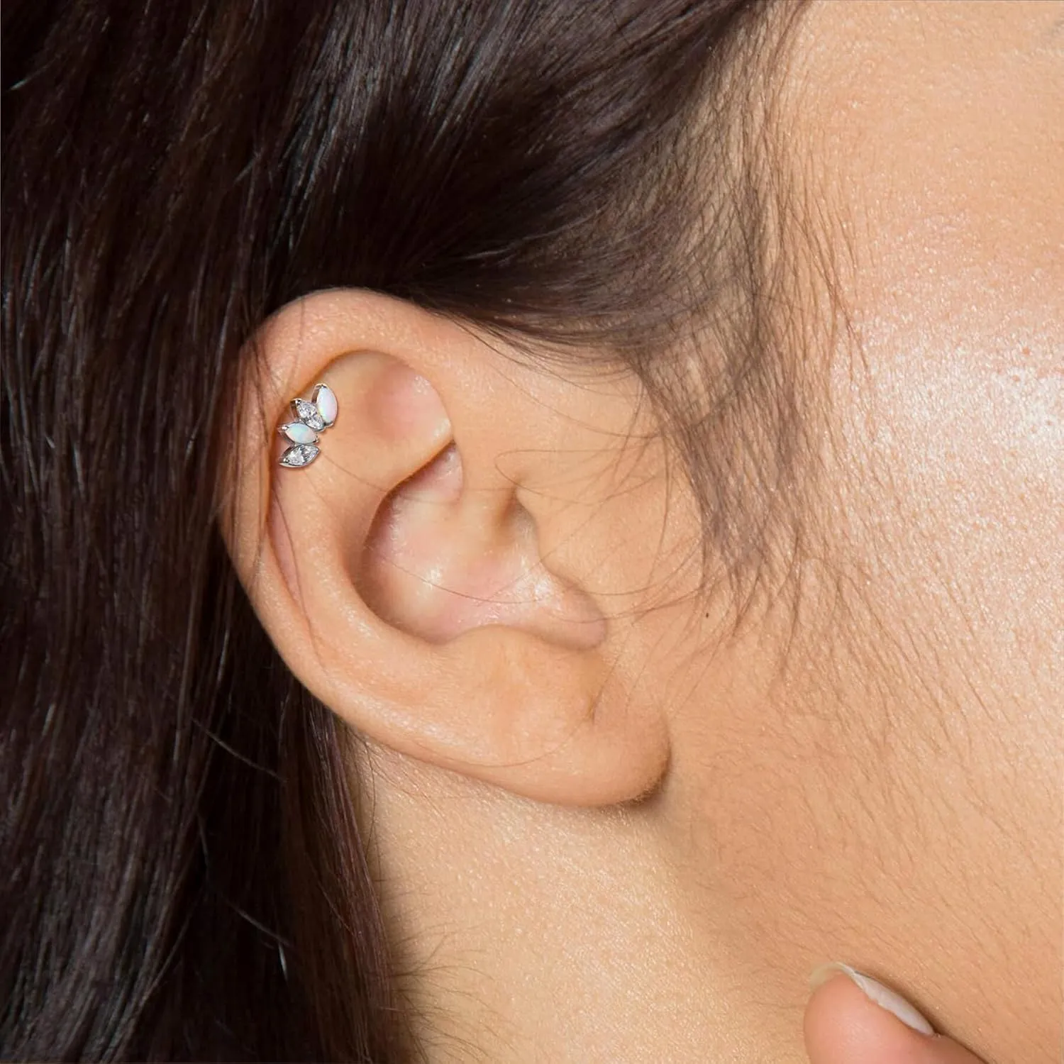 Lantine G23 Titanium Helix Piercing Jewelry Opal 16g Flat Back Stud Earrings Climber Labret Cartilage Tragus Daith Piercing Jewelry