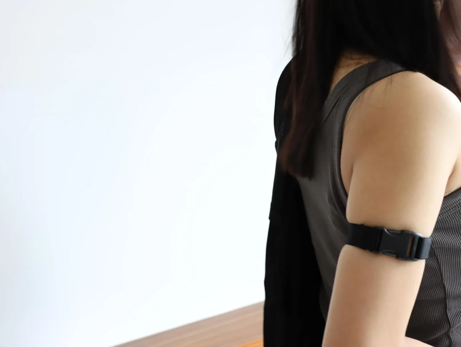 Punk Arm Cuff Jewelry for Women Girls Elastic Upper Arm Cuff Bracelets for Men Black Belt Armband