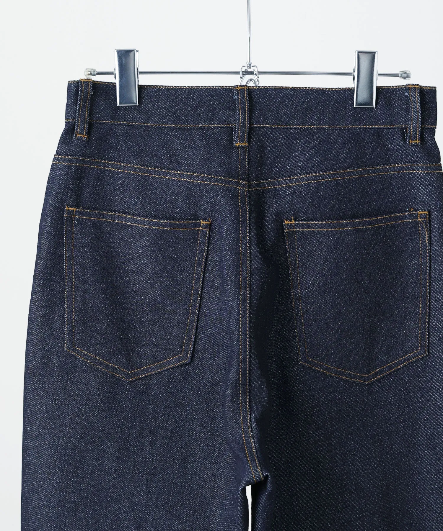 Rigid DENIM cut-off high waist pants