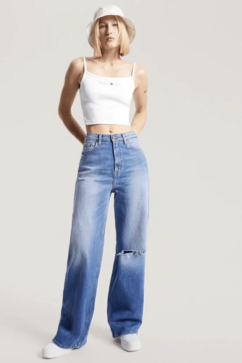 TOMMY JEANS TJW CROP GOLD LINEAR STRAP TOP - WHITE